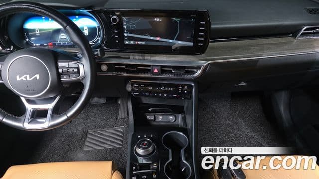 Kia K5 2022 — фото 13 из 20