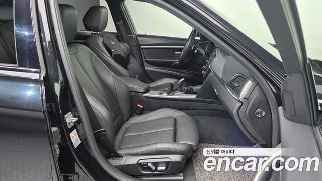 BMW 3 Series 2018 — ფოტო 11/20