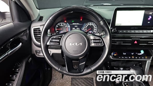 Kia Seltos 2022 — фото 13 из 20