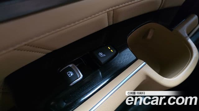 Kia Sorento 2021 — ფოტო 19/20