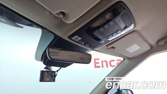 Kia Carnival 2020 — ფოტო 19/20