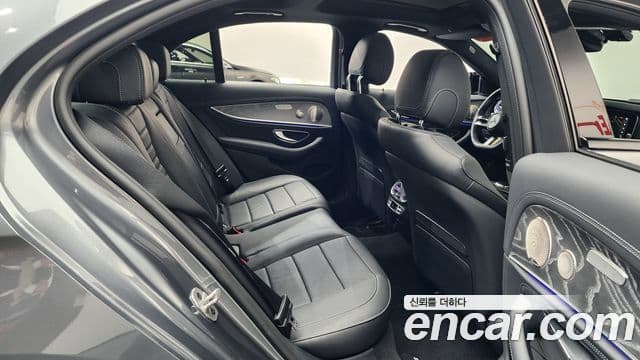 Mercedes-Benz E-Class 2023 — Şəkil 11/20