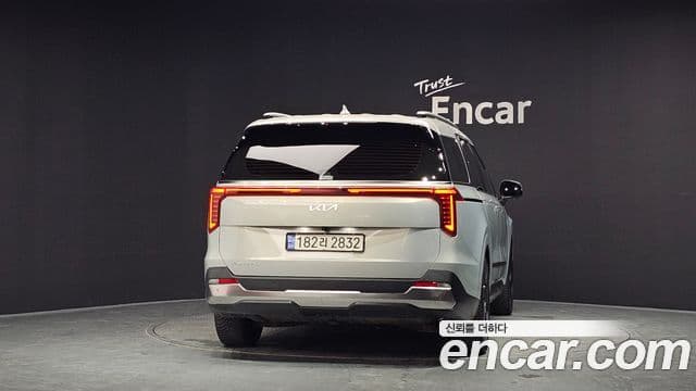 Kia Carnival 2024 — ფოტო 4/20