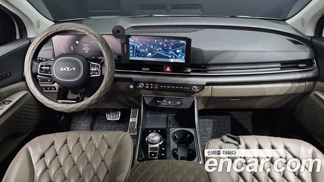 Kia Carnival 2024 — фото 7 из 20