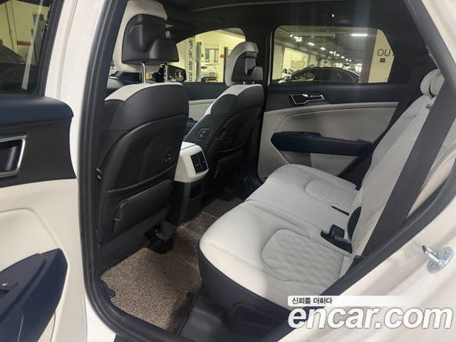 Kia Sportage 2025 — ფოტო 16/17