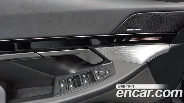 BMW 5 Series 2024 — Photo 3/31