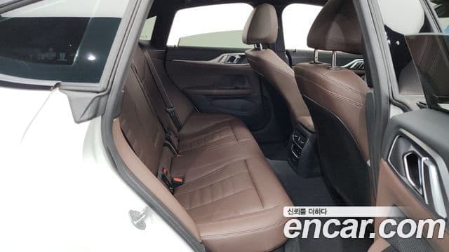 BMW 4 Series 2025 — Şəkil 11/20