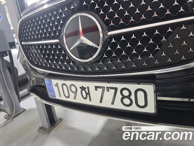 Mercedes-Benz E-Class, 2025