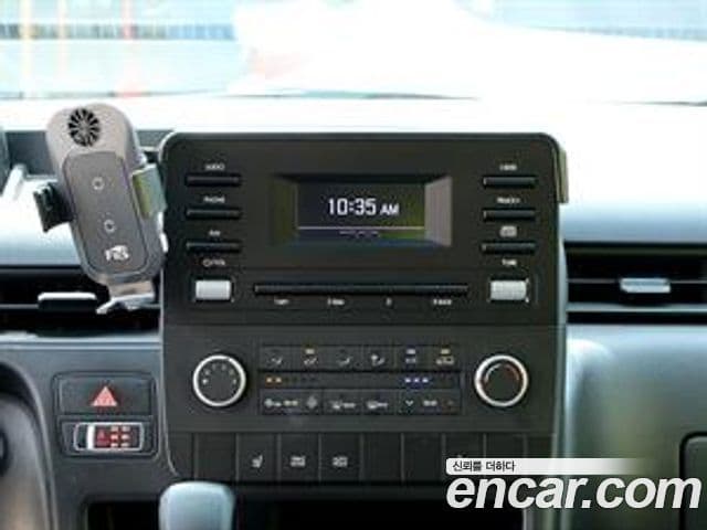 Hyundai Staria 2023 — фото 11 из 13