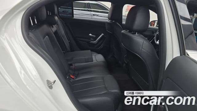 Mercedes-Benz A-Class 2021 — ფოტო 11/20