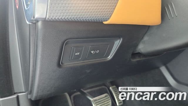Land Rover Range Rover Sport 2019 — ფოტო 14/20
