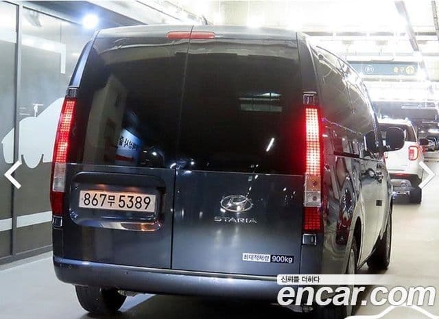 Hyundai Staria 2023 — Фото 4/20