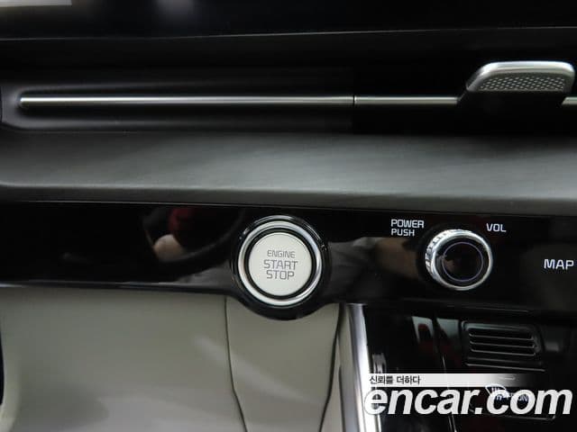 Kia Carnival 2020 — фото 15 из 20
