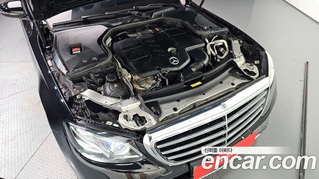 Mercedes-Benz E-Class 2019 — Şəkil 2/20