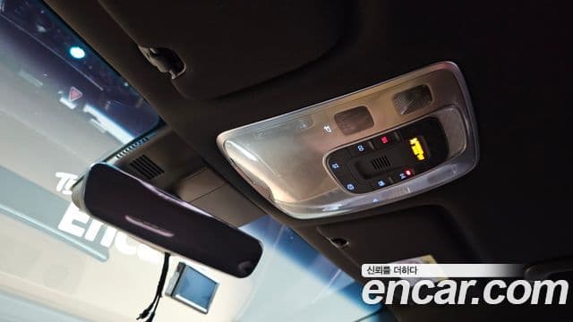 Genesis Electrified G80 2020 — фото 18 из 20