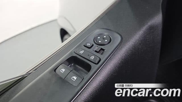 Hyundai Staria 2022 — Фото 12/20