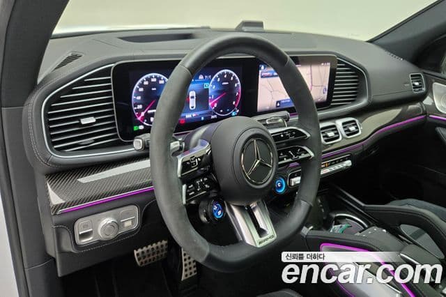 Mercedes-Benz GLE-Class 2025 — Photo 18/20