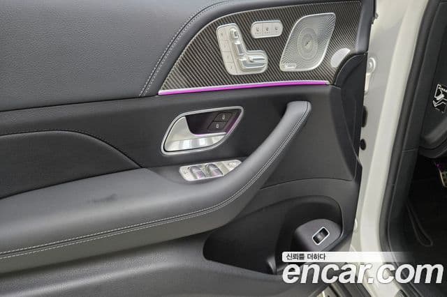Mercedes-Benz GLE-Class 2025 — Photo 4/20