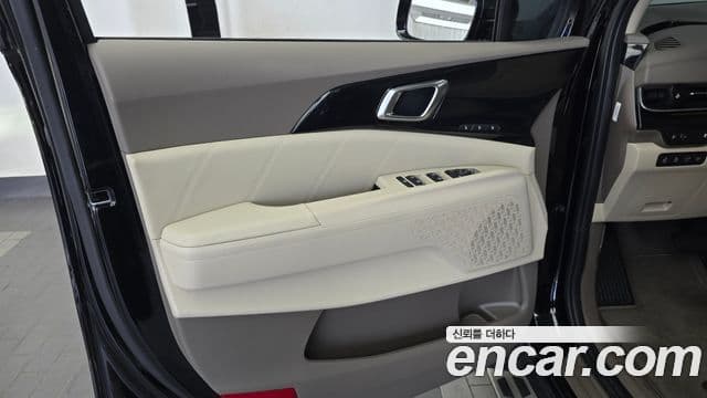 Kia Carnival 2025 — Photo 11/32