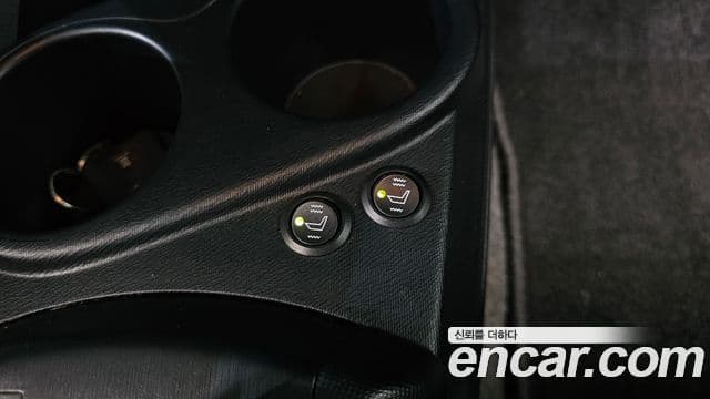 Toyota Prius C 2018 — Şəkil 3/36