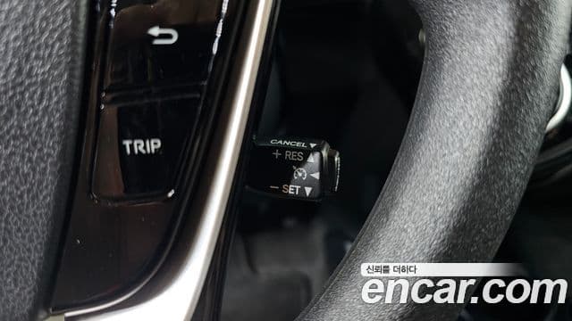 Toyota Prius C 2018 — Şəkil 16/36