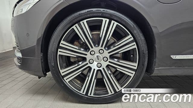 Volvo S90 2021 — ფოტო 17/33