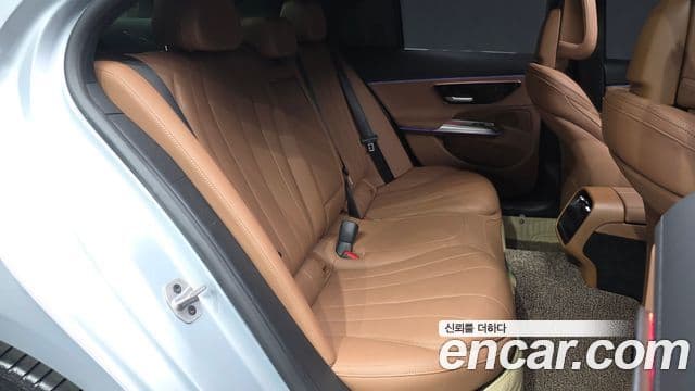 Mercedes-Benz E-Class 2024 — Şəkil 18/20