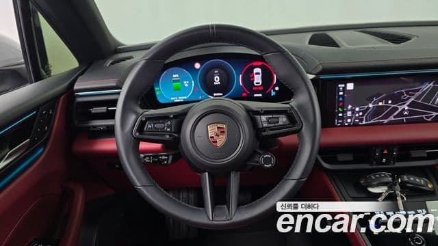 Porsche Macan EV 2025 — Şəkil 16/34