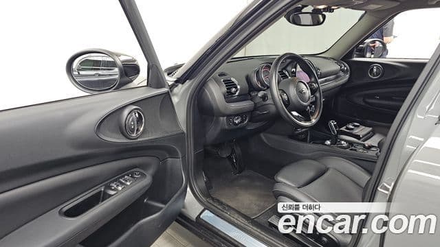 Mini Cooper D Clubman 2021 — Photo 33/33