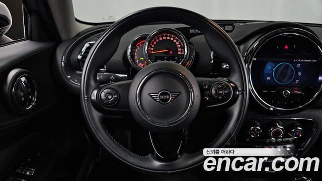 Mini Cooper D Clubman 2021 — Photo 30/33