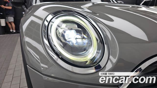 Mini Cooper D Clubman 2021 — Photo 11/33
