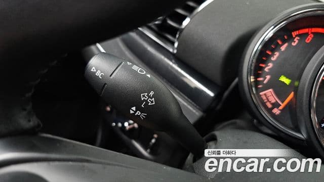 Mini Cooper D Clubman 2021 — Photo 21/33