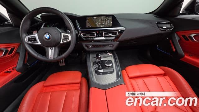 BMW Z4 2023 — Photo 8/31