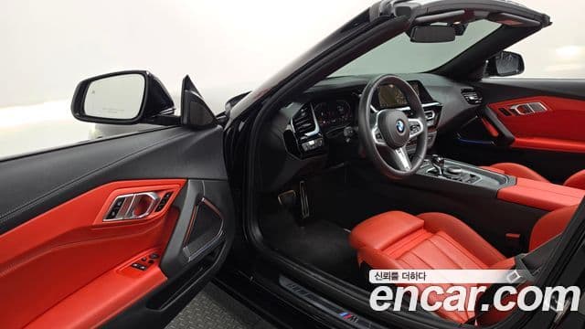 BMW Z4 2023 — Photo 9/31