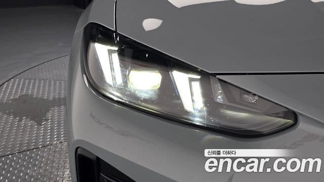 BMW 4 Series 2025 — ფოტო 30/32