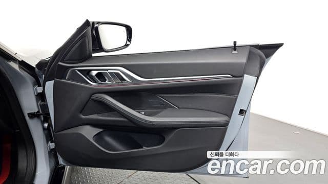 BMW 4 Series 2025 — ფოტო 16/32