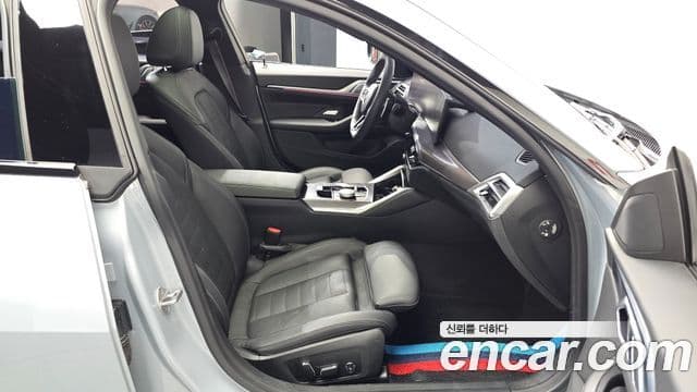 BMW 4 Series 2025 — ფოტო 23/32