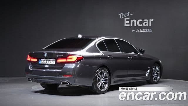 BMW 5 Series 2023 — Photo 4/31