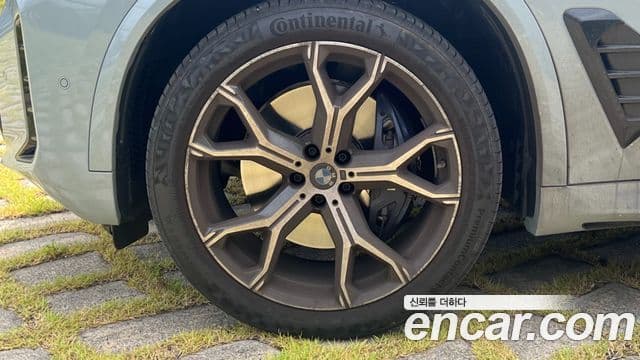 BMW X5 2026 — Photo 6/15