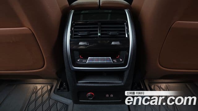 BMW X7 2024 — Photo 12/35