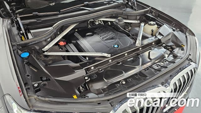 BMW X7 2021 — Photo 15/39