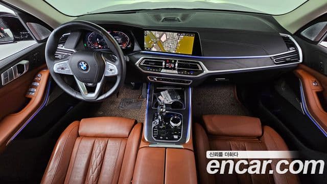 BMW X7 2021 — Photo 2/39