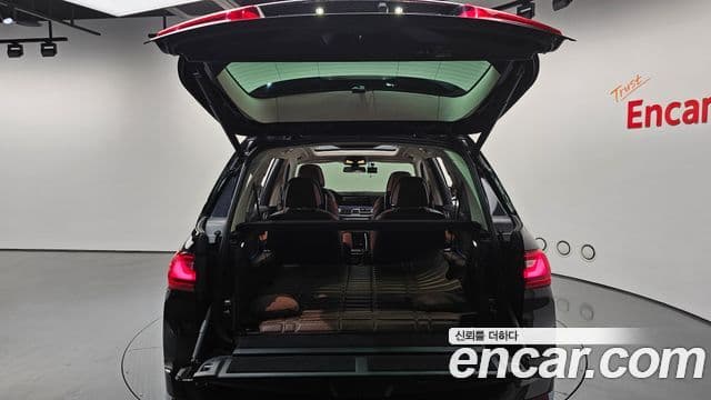 BMW X7 2021 — Photo 24/39