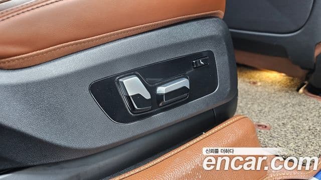 BMW X7 2021 — Photo 14/39