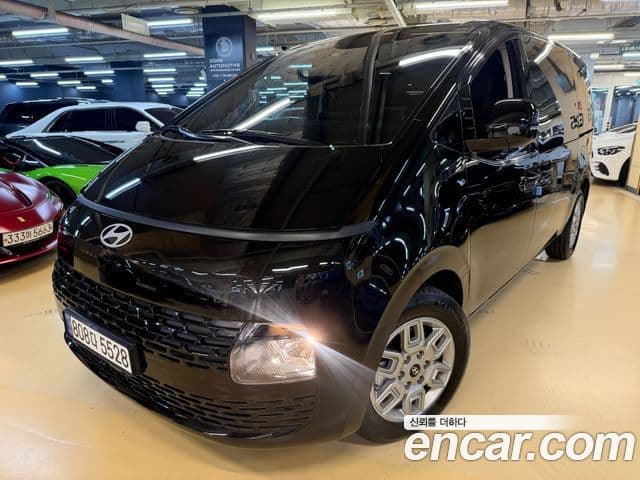 Hyundai Staria 2025 — Фото 1/15