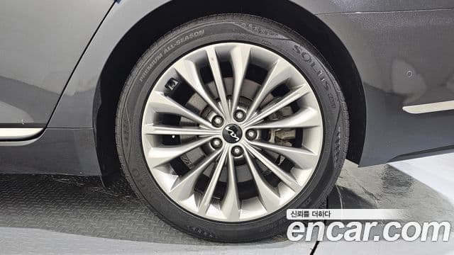 Kia The K9 2022 — ფოტო 38/41