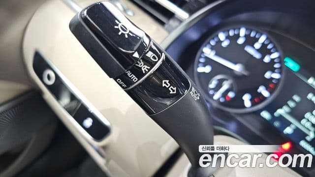 Kia The K9 2022 — ფოტო 23/41