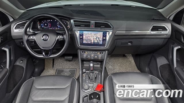 Volkswagen Tiguan 2020 — Photo 17/20