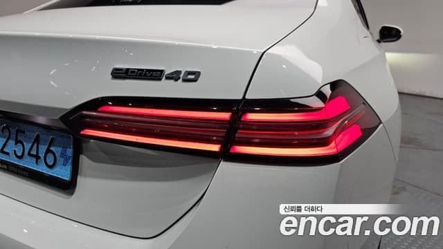 BMW i5 2024 — ფოტო 23/36