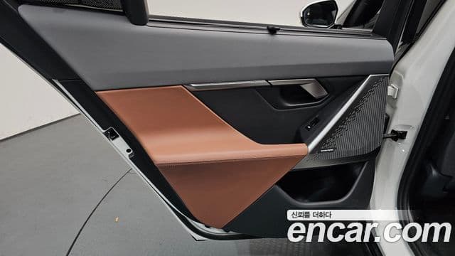 BMW i5 2024 — ფოტო 20/36